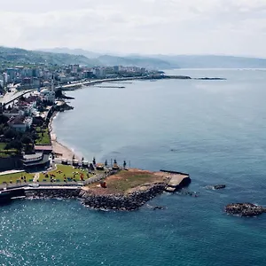 https://lifoz-tatil-koyu.hotelstrabzon.net