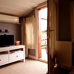 https://zenka-rooms.istanbul-turkeyhotels.com