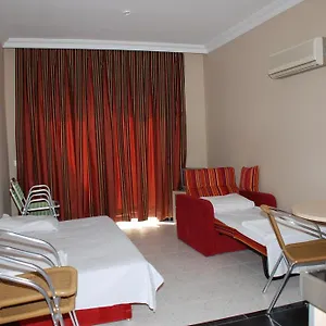 Candan Marmaris